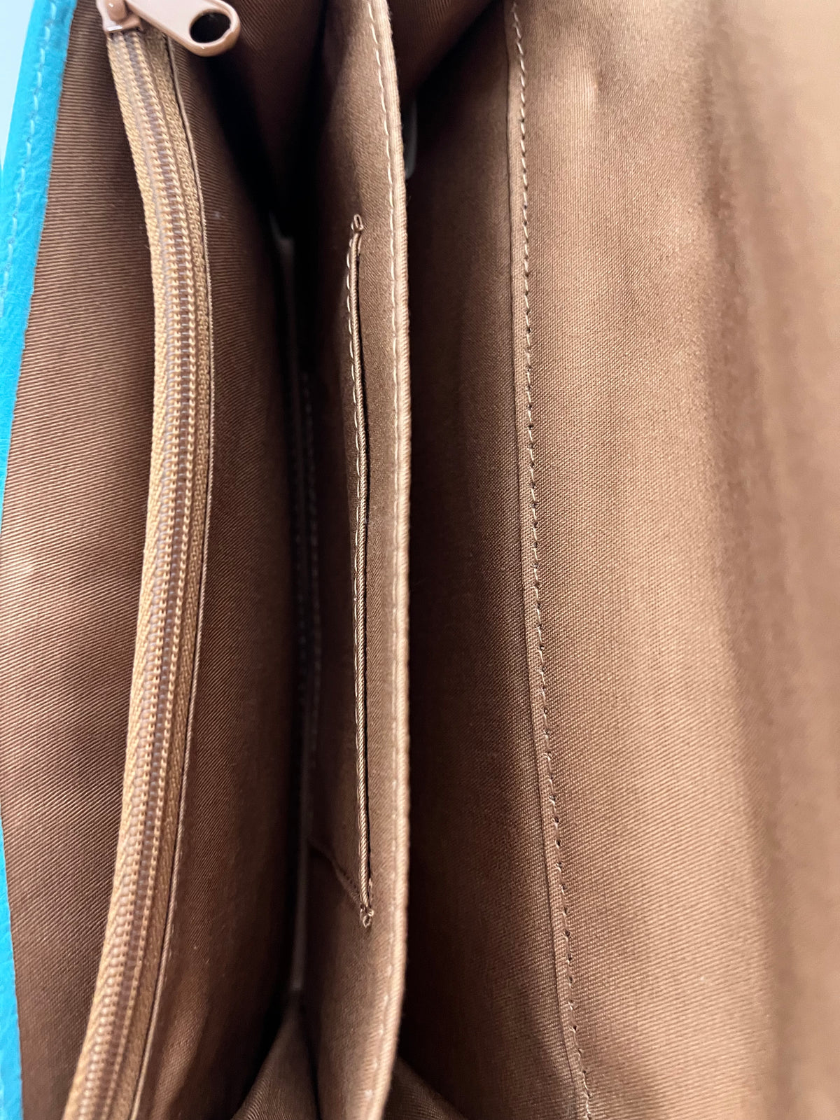 HOBO Crossbody Aqua Rubie Wallet