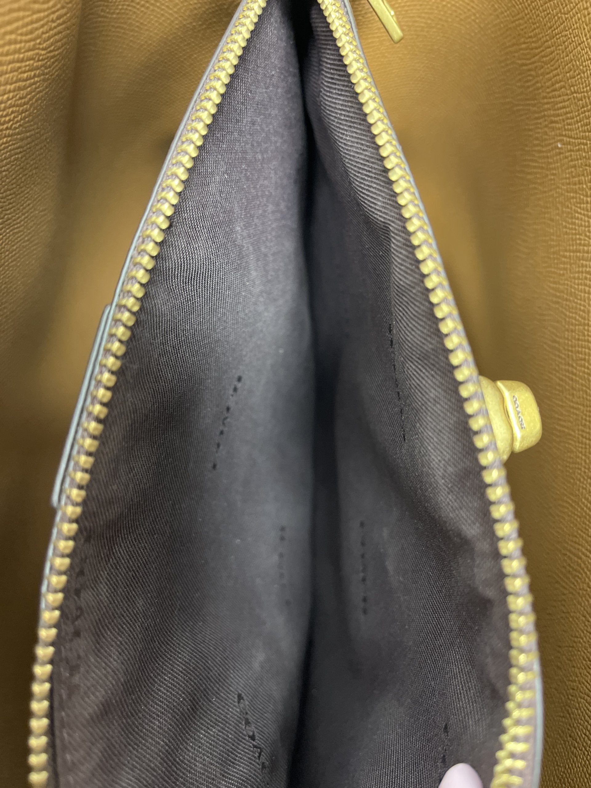 037388-9