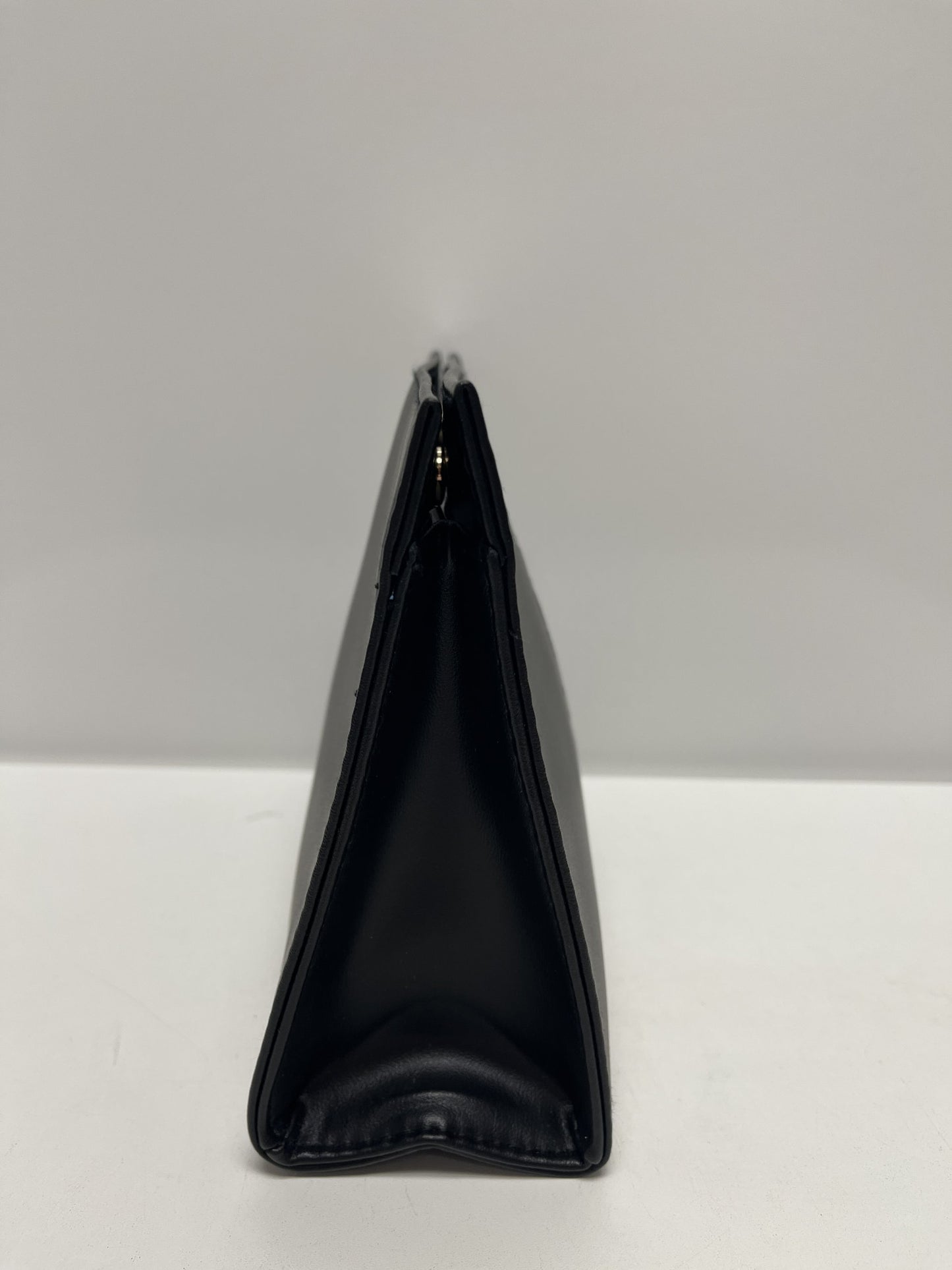 040025-3