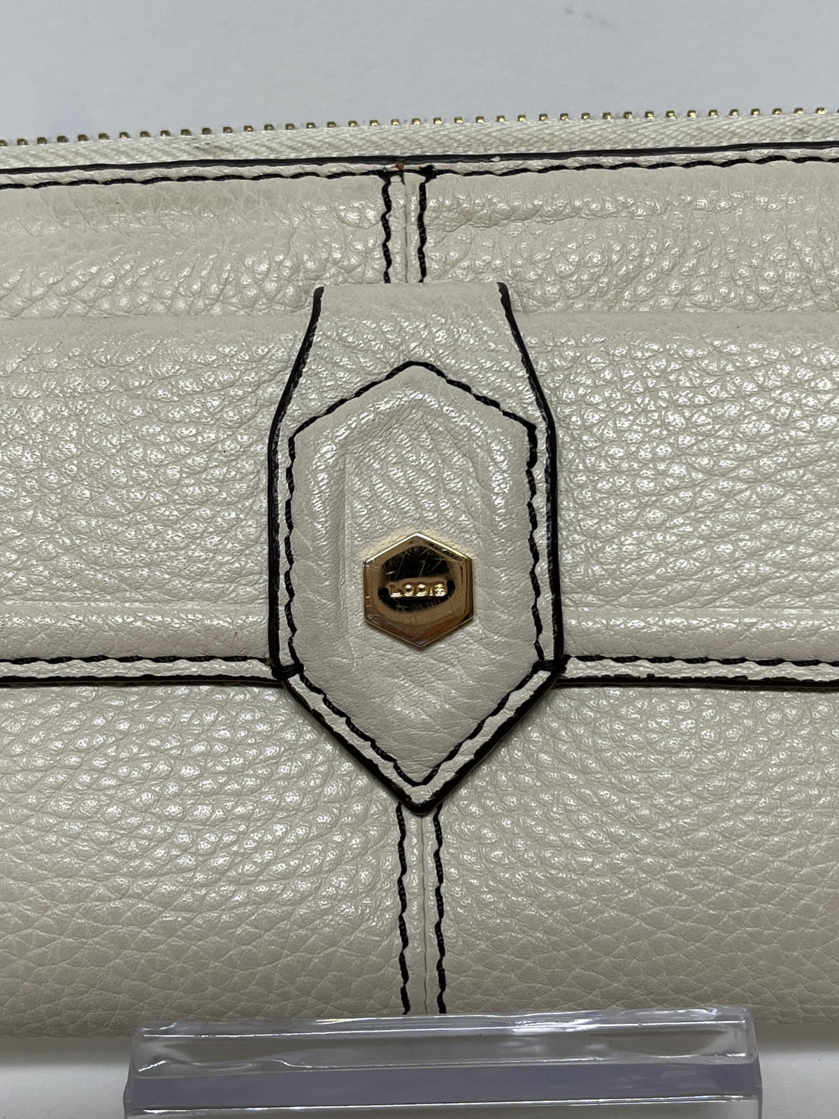 042616-3