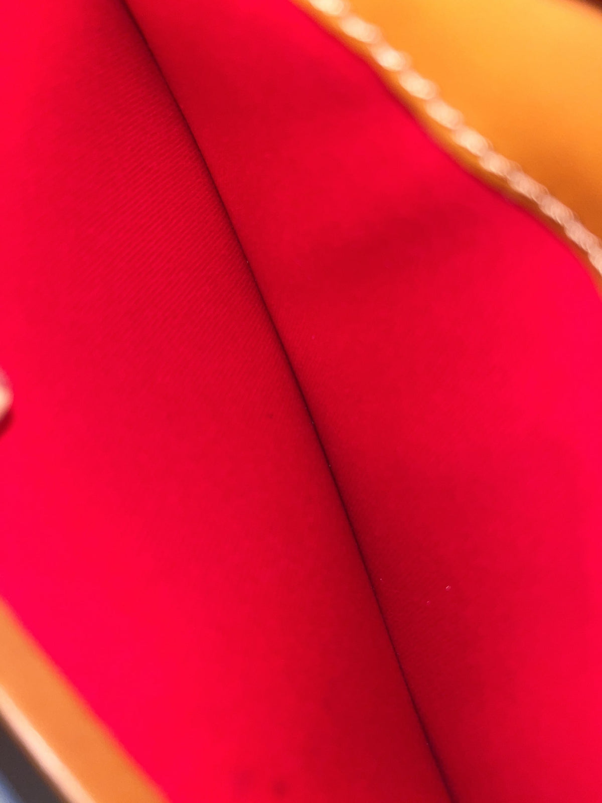 046001-7