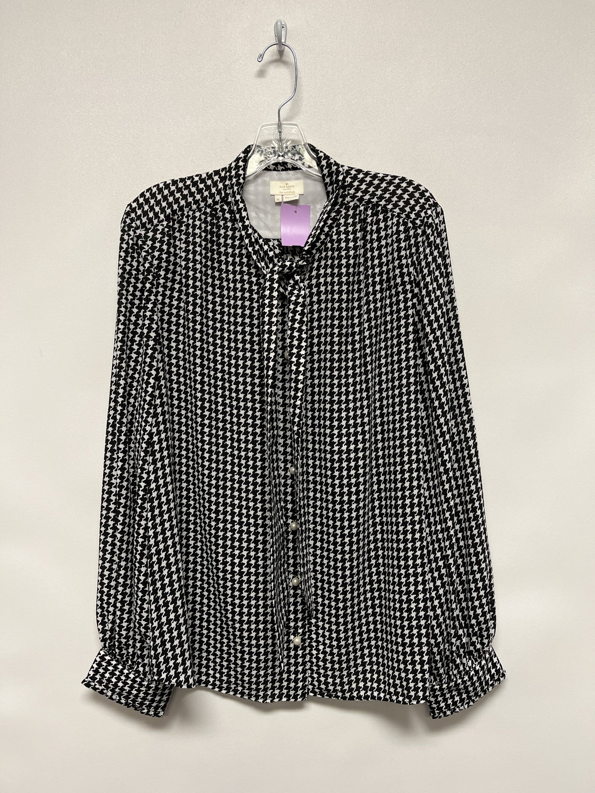 046570-1