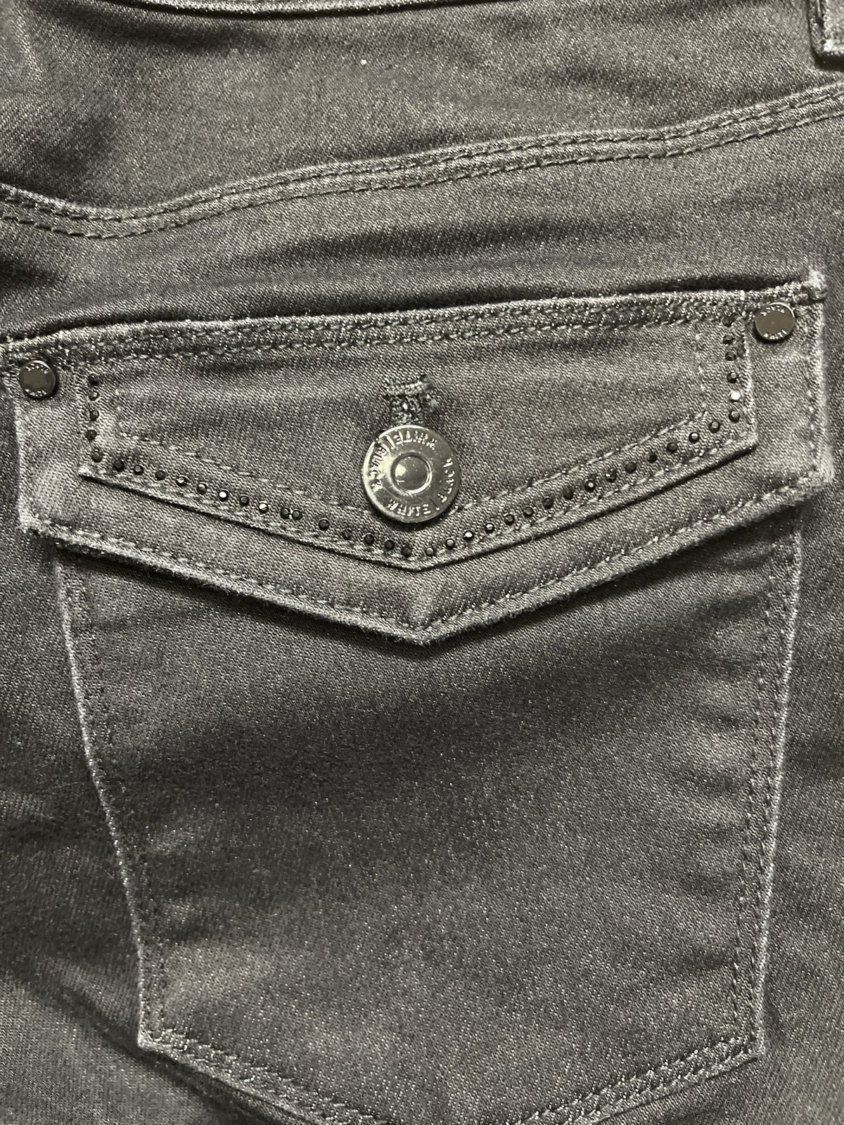 047493-4