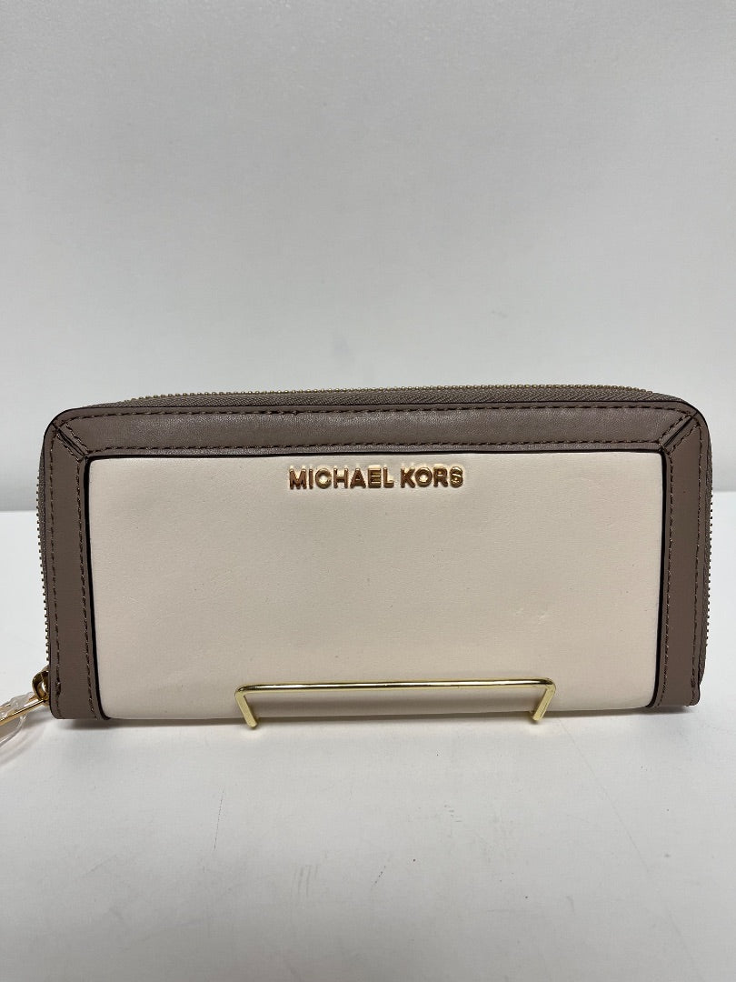 Michael Kors Wallet Cream & Taupe Jet Set Continental NWT