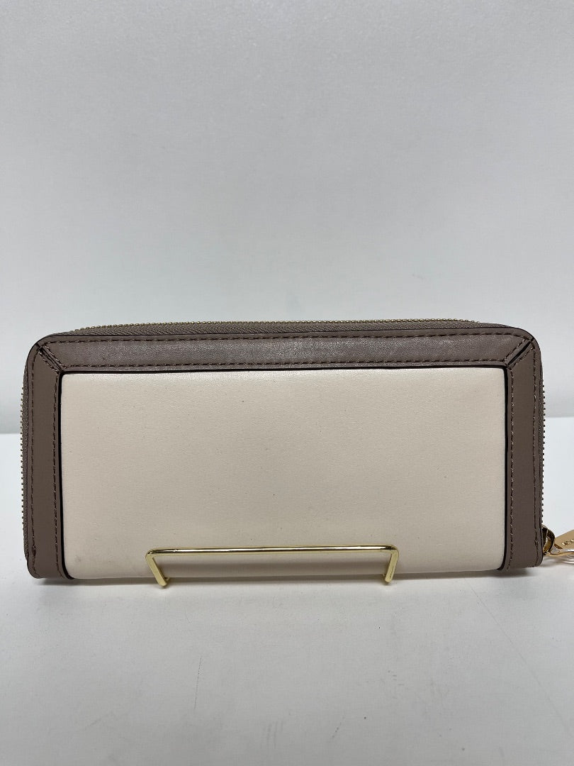 Michael Kors Wallet Cream & Taupe Jet Set Continental NWT