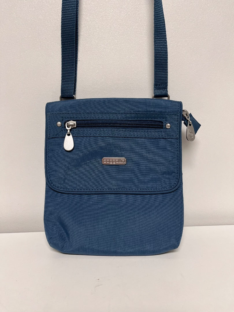 Baggallini Crossbody Blue Flap
