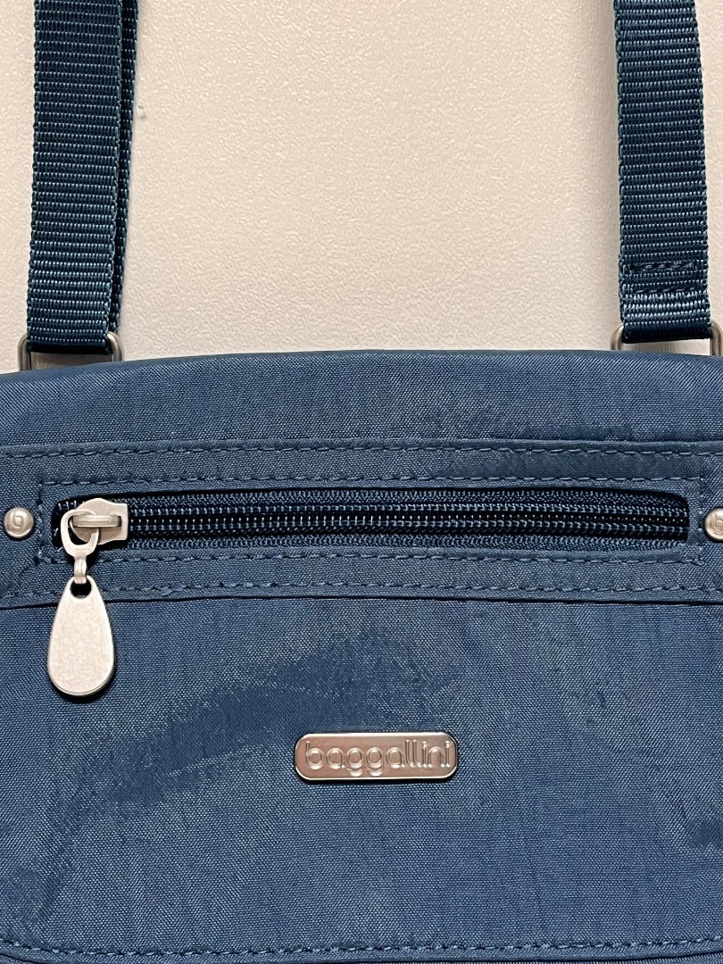 Baggallini Crossbody Blue Flap