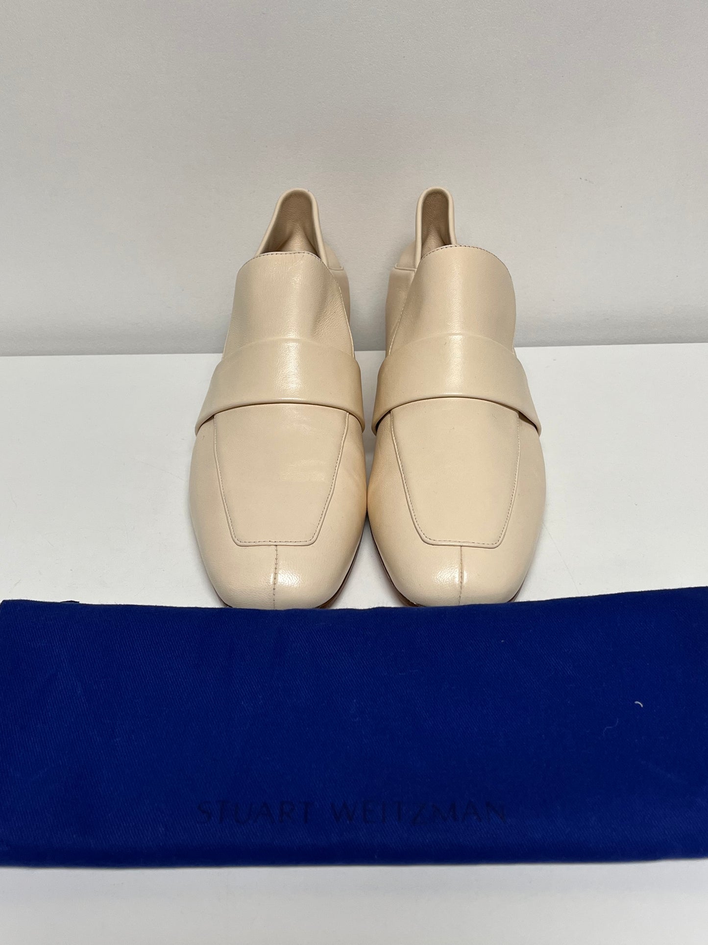 Stuart Weitzman Shoes Bone Sleek Loafer w/bag
