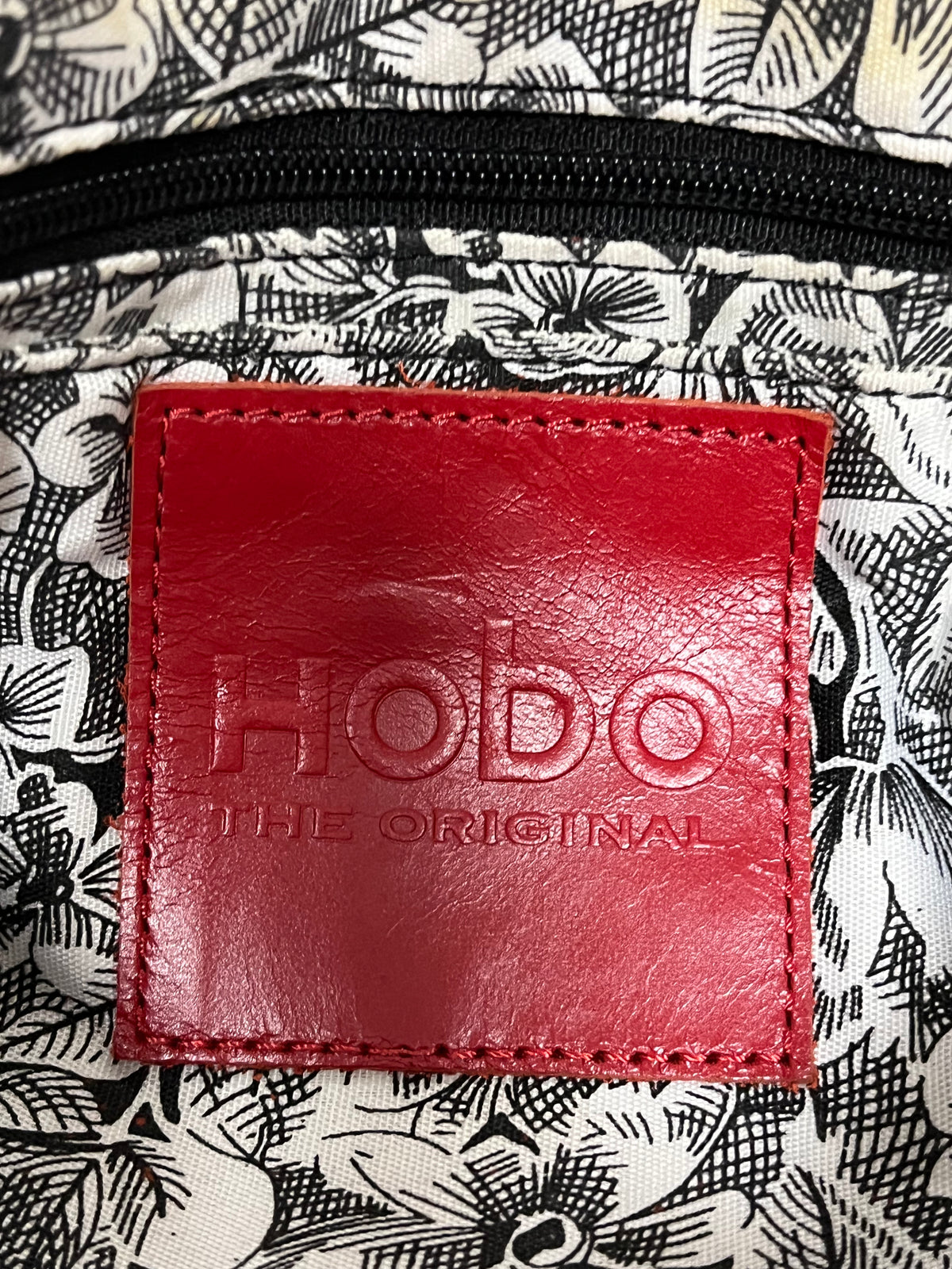 HOBO Pouch Tan Zipper Bag Clutch (as is)