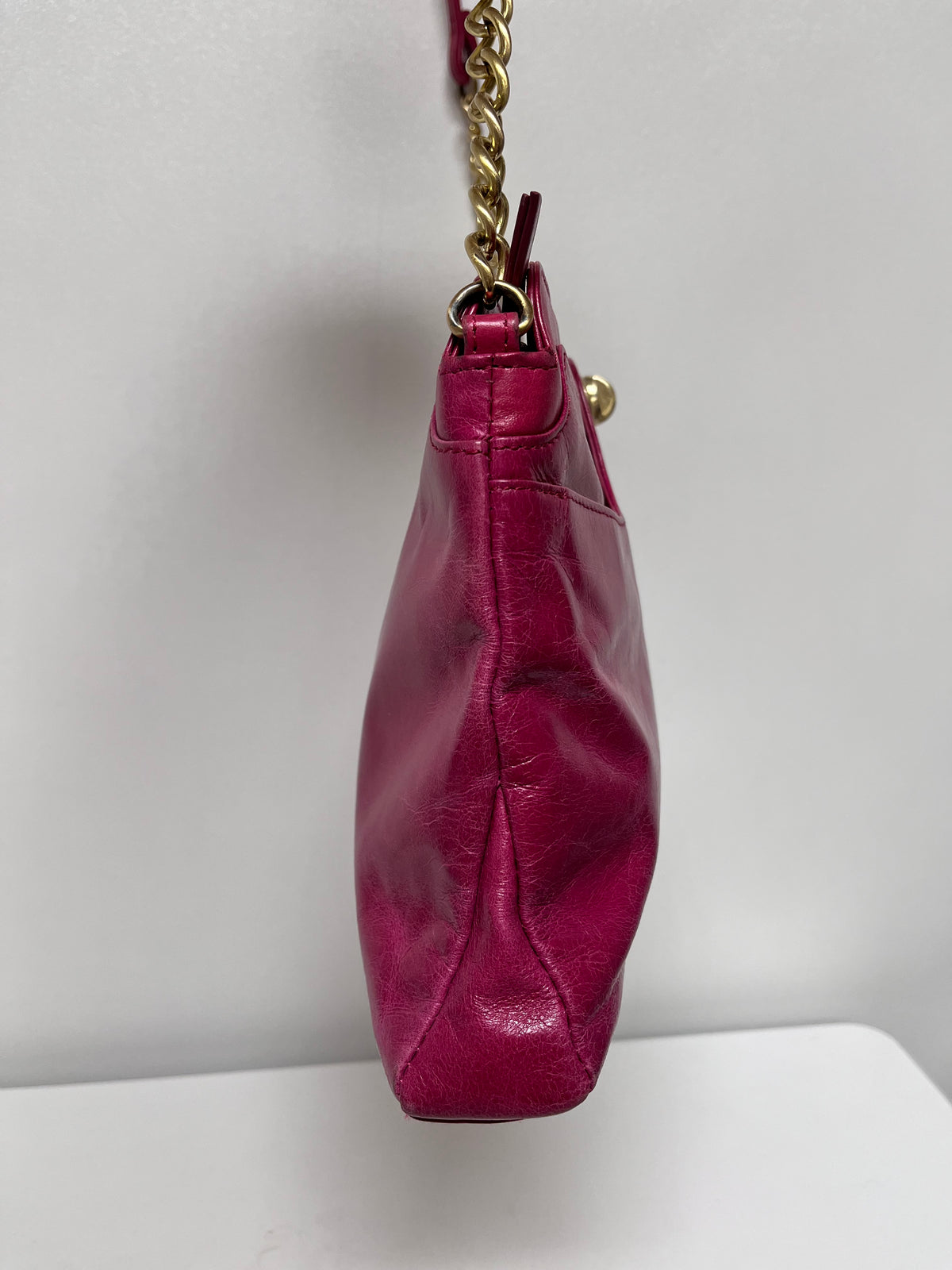 Hobo Handbag Fushia Pink Turnlock Chain Y2K