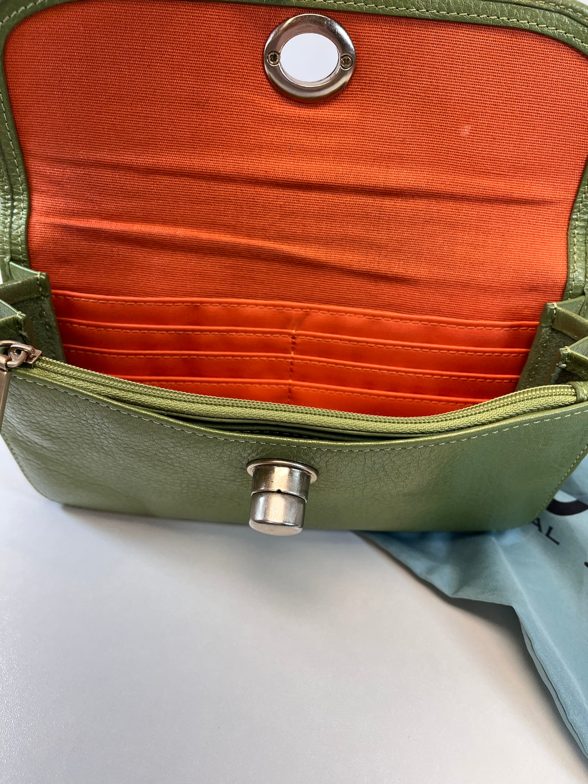 Hobo Wallet Green Vintage Turnlock Y2K