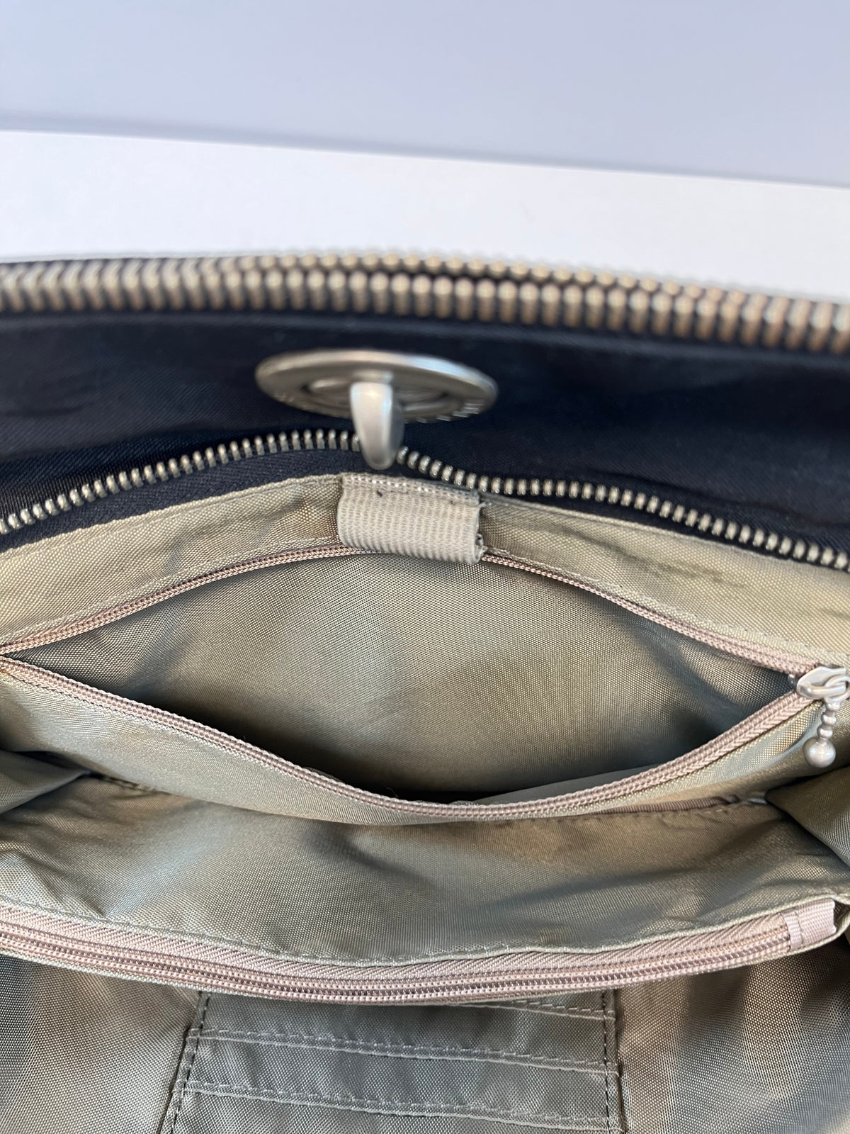 Baggallini Crossbody Black Calais (as is: stain inside)
