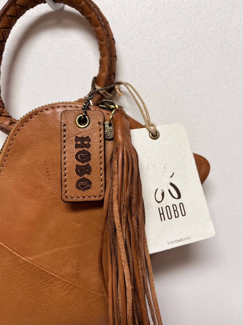 HOBO Wristlet Harvest Wheat NWT Sable Clutch