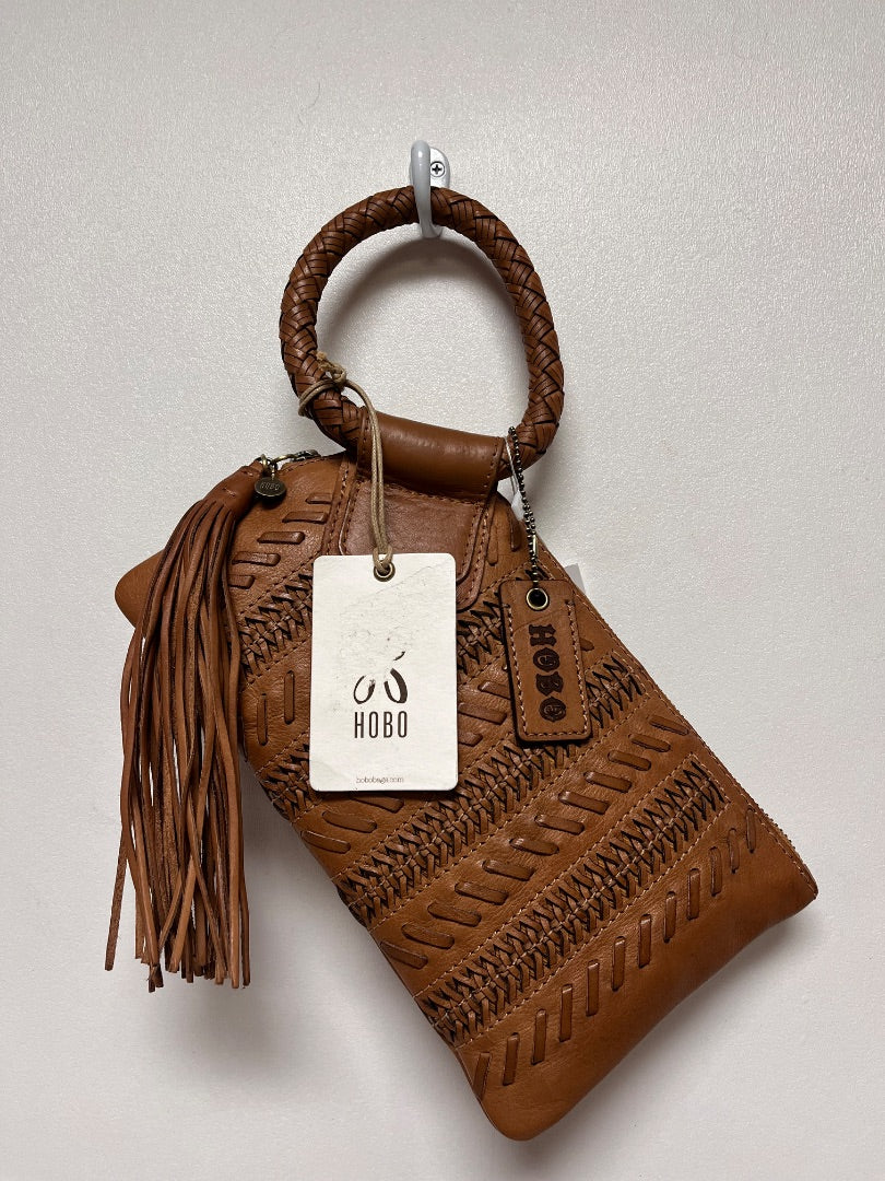 HOBO Wristlet Harvest Wheat NWT Sable Clutch