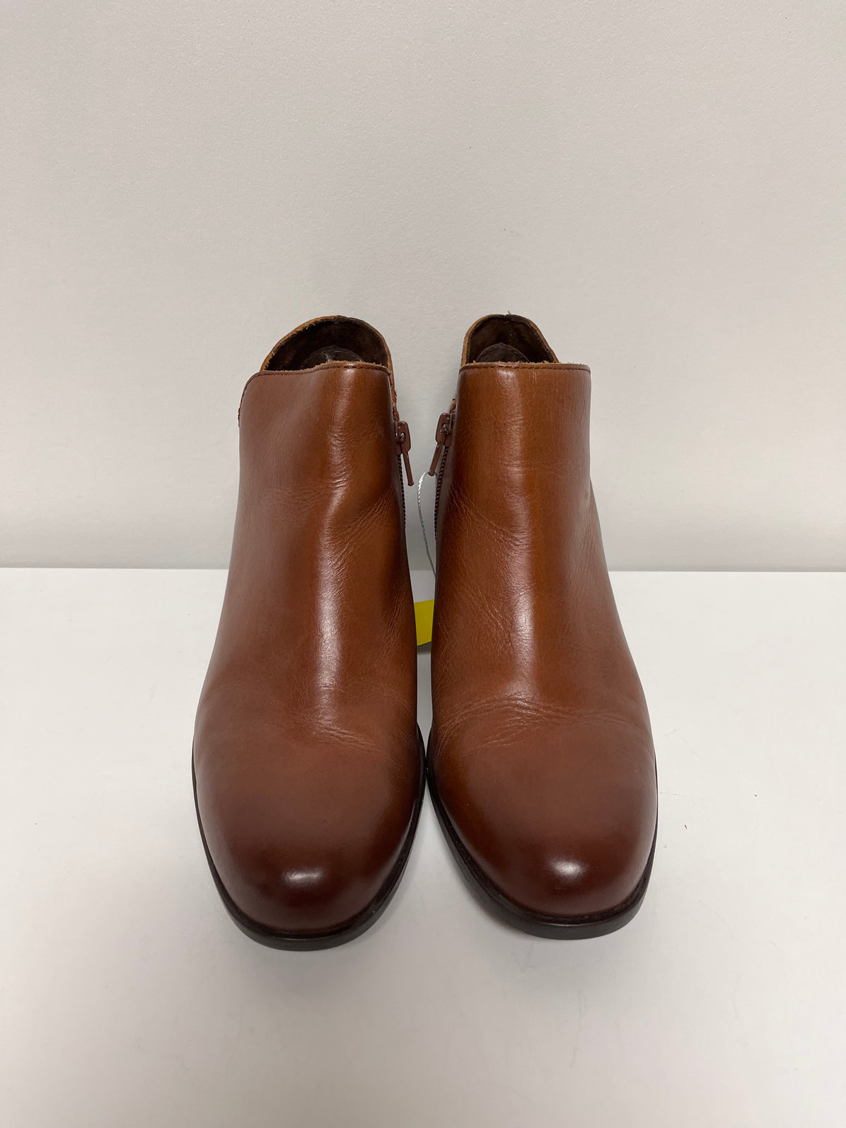 Born Boots Brown Kenzy Tan  (new in box) 8