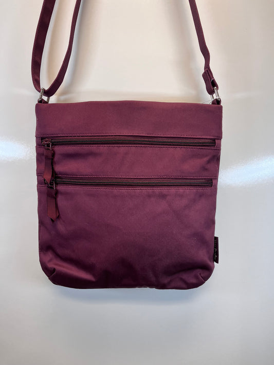 Vera Bradley Crossbody Wine Triple Zip Hipster Foxwood Floral
