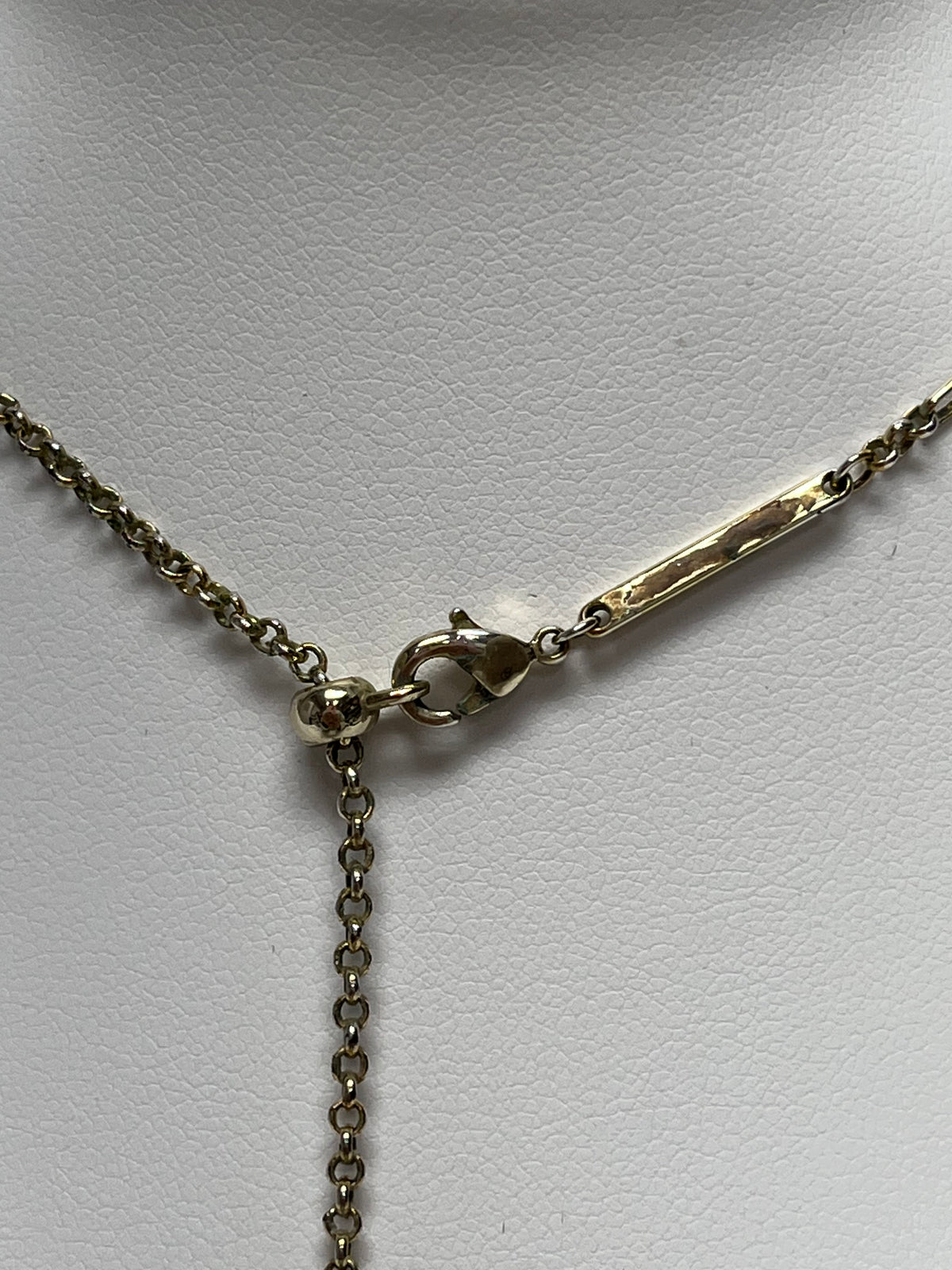 Kendra Scott Necklace Gold Tone Kyocera Opal As is: chip