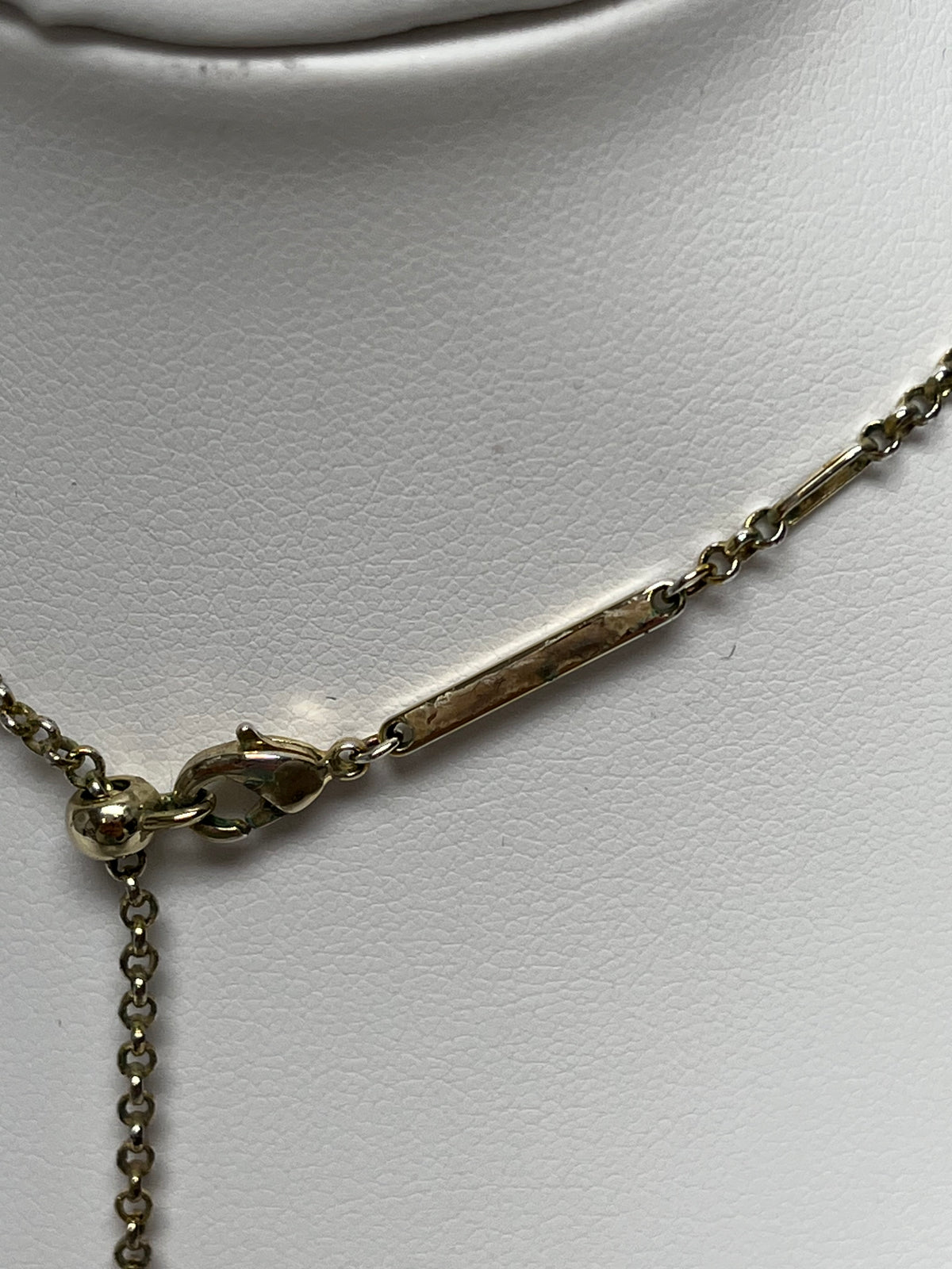 Kendra Scott Necklace Gold Tone Kyocera Opal As is: chip