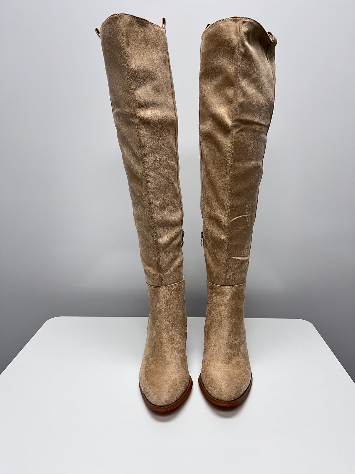 Boots Tan  9.5