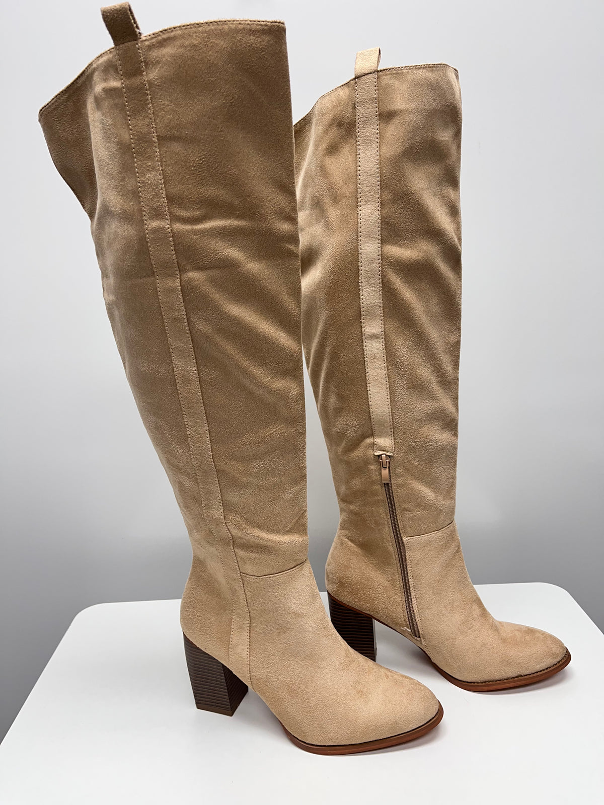 Boots Tan  9.5
