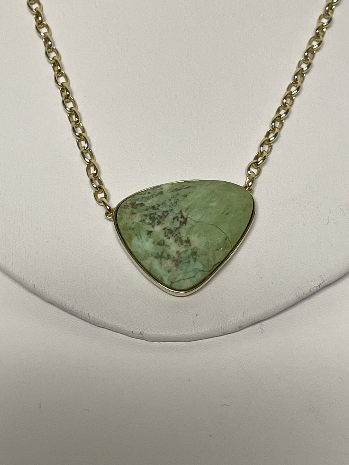 Kendra Scott Necklace Green & Gold Mckenna Pendant w/ Bag
