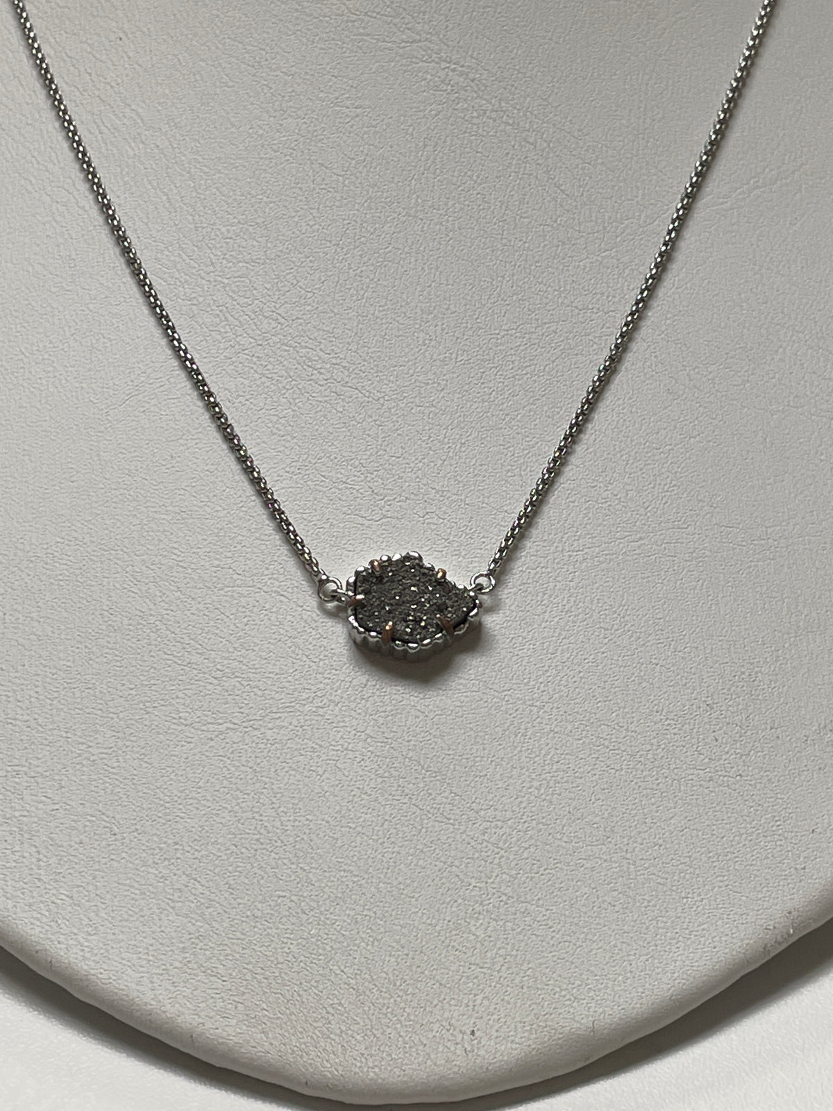 Kendra Scott Necklace Silver Tess Pendant w/ Bag